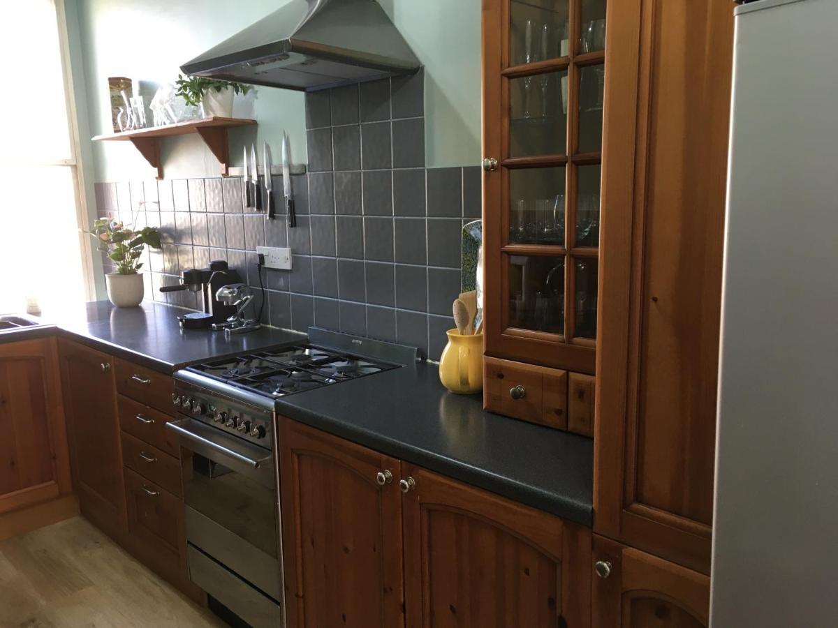Elegant Well Appointed Maisonette 105M2 باث المظهر الخارجي الصورة